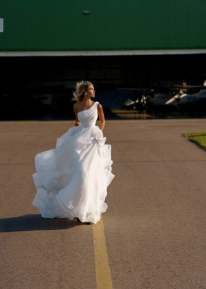 One Shoulder White Organza Pleated Flowing Wedding Dress